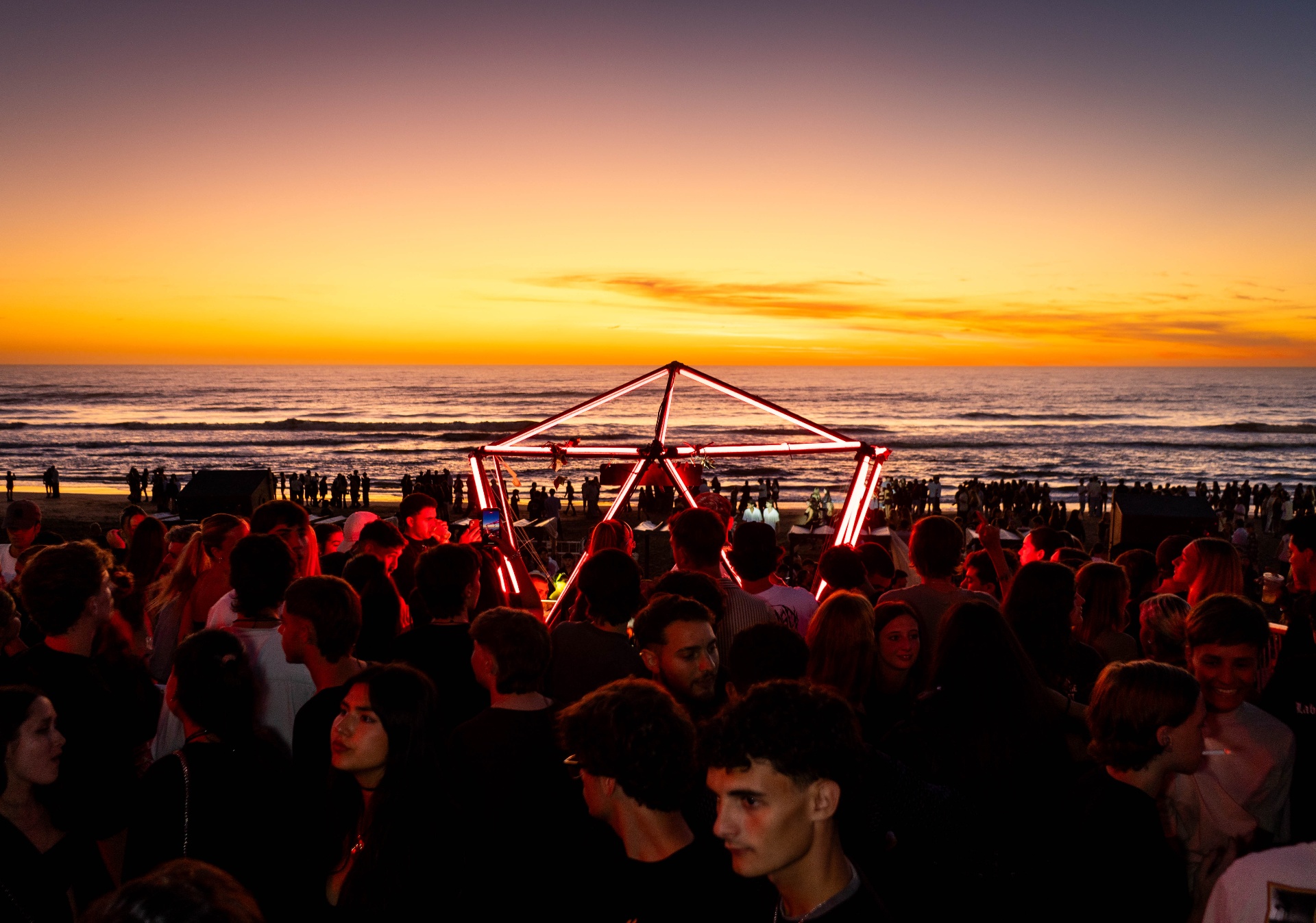 Marea: música electrónica en Pinamar
